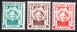 NVPH   141-143 Kind 1924 Ongebruikt Cataloguswaarde 17.00  E-1550