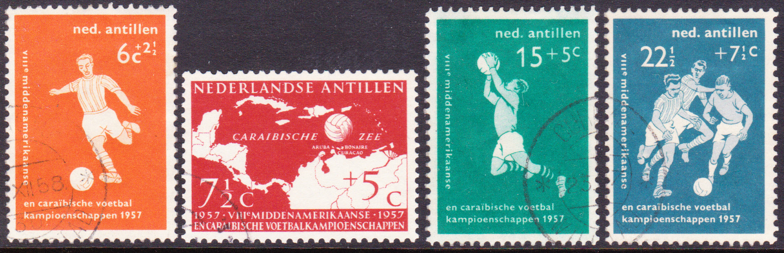NVPH 265-268 Voetbalkampioenschappen 1957 gestempeld