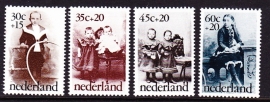 NVPH 1059/1062 Kinderzegels 1974 Postfris