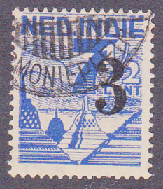 Plaatfout Ned. Indie 321 PM4 op 323 Gebruikt E-7819