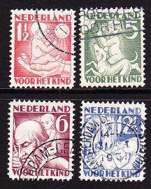NVPH  232/235 Kinderzegels 1930 Gebruikt  Cataloguswaarde 17.50