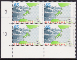 Plaatfout 1361 PM2 Postfris in blok van 4 A-1584