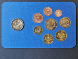 Luxury euro setje Letland 2014 UNC met extra € 2 met emaille laag