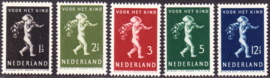 NVPH 327-331 Kinderzegels 1939 Postfris Cataloguswaarde 45.00