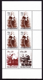 NVPH 1063 Kind 1974 Postfris blok