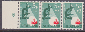 Plaatfout   662  PM5   Postfris strook van 3   E-2101