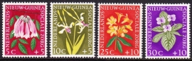 NVPH 57-60 Sociale zorg ''bloemen'' Postfris cataloguswaarde 4,00 