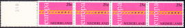 Rolzegel 990R strip van 9 Postfris Cataloguswaarde 32,00++