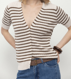Gestreept ribgebreid vest