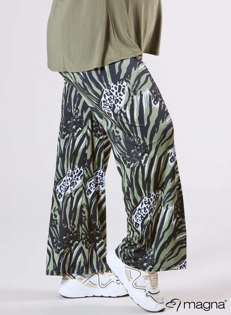 Broek Basic (D-03-PR) T71080-Animal Waves Green
