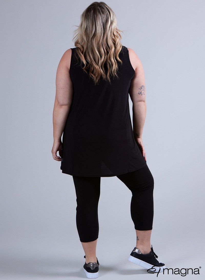 A-Line Sleeveless tunic/top (A-2302-SOLID) 001-Zwart