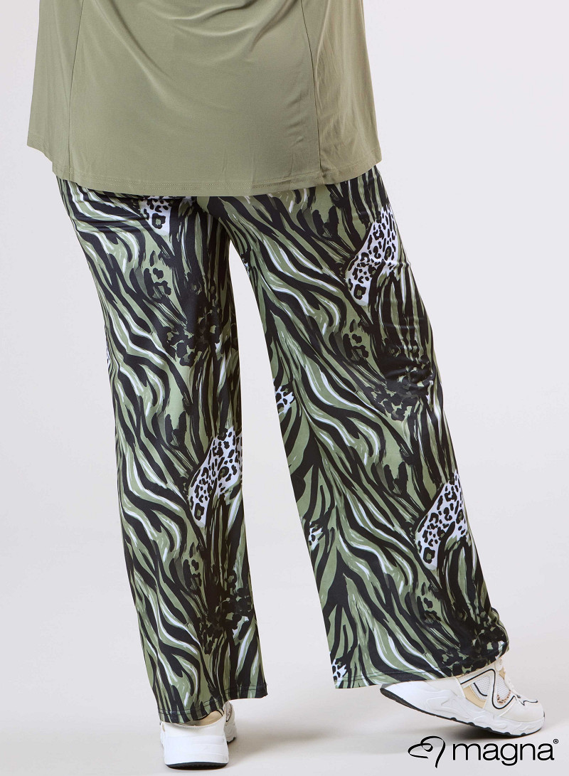Broek Basic (D-03-PR) T71080-Animal Waves Green