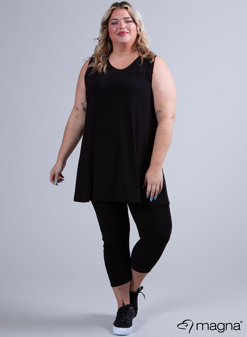 A-Line Sleeveless tunic/top (A-2302-SOLID) 001-Zwart