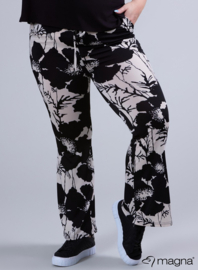 Relaxed Pocket Flared Pants (D-2403-PRINT) V59001-Bamboo Jungle Beige/black