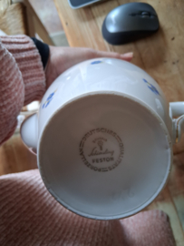 Koffiepot Shirnding Bavaria met blauwe korenbloemetjes