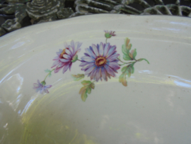 Broodschaal of Vleesschaal van MOSA paarse bloem / Aster