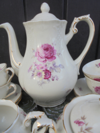 Koffieservies MOSA met roze bloemboeket/geel bloemetje/roze roos