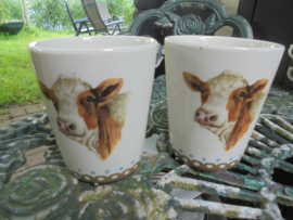 Beker / Mok met Bruine Koe van Jet ter Steege