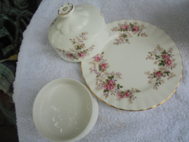 Royal Albert Botervloot "Lavender Rose" met roze roosjes