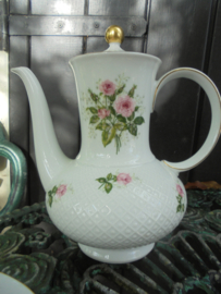 Koffiepot Seltmann Weiden Annabell met roze roosjes en gipskruid