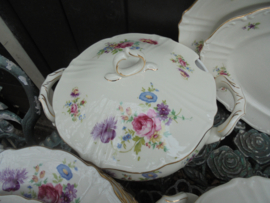Dinerservies Titania Barok met bloemboeketten / roze pioen roos