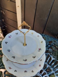 2 Laags etagere Spenzo MARJA met bloemboeketjes met roze roosjes en gouddecoraties