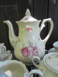 Koffieservies MOSA groot bloemboeket met roze pioen roos
