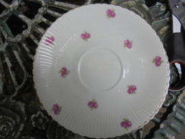 Schotel Bavaria met dubbele roze roosjes
