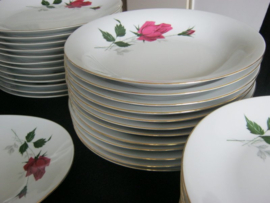 Dinerservies Shirnding met rode roos 12 persoons