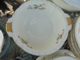 Saladekom Edelstein Bavaria Frauenlob met bloemboeketjes