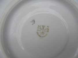 Koffieservies MZ met roze / rode roosjes 8 persoons