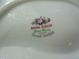 Royal Albert 2 vaks soezenschaal met greep "Sweet Violets"