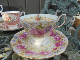 Kop en schotel Royal Albert SERENA met roze roosjes / bloemen