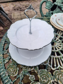 2 laags etagere Edelstein Maria-Theresia wit met zilver randje