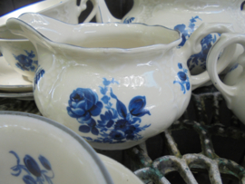 6 persoons Theeservies MOSA met blauw bloemboeket en blauw/grijs randje