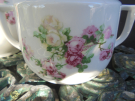 Groot Roomstel met roze en witte roos / rozen