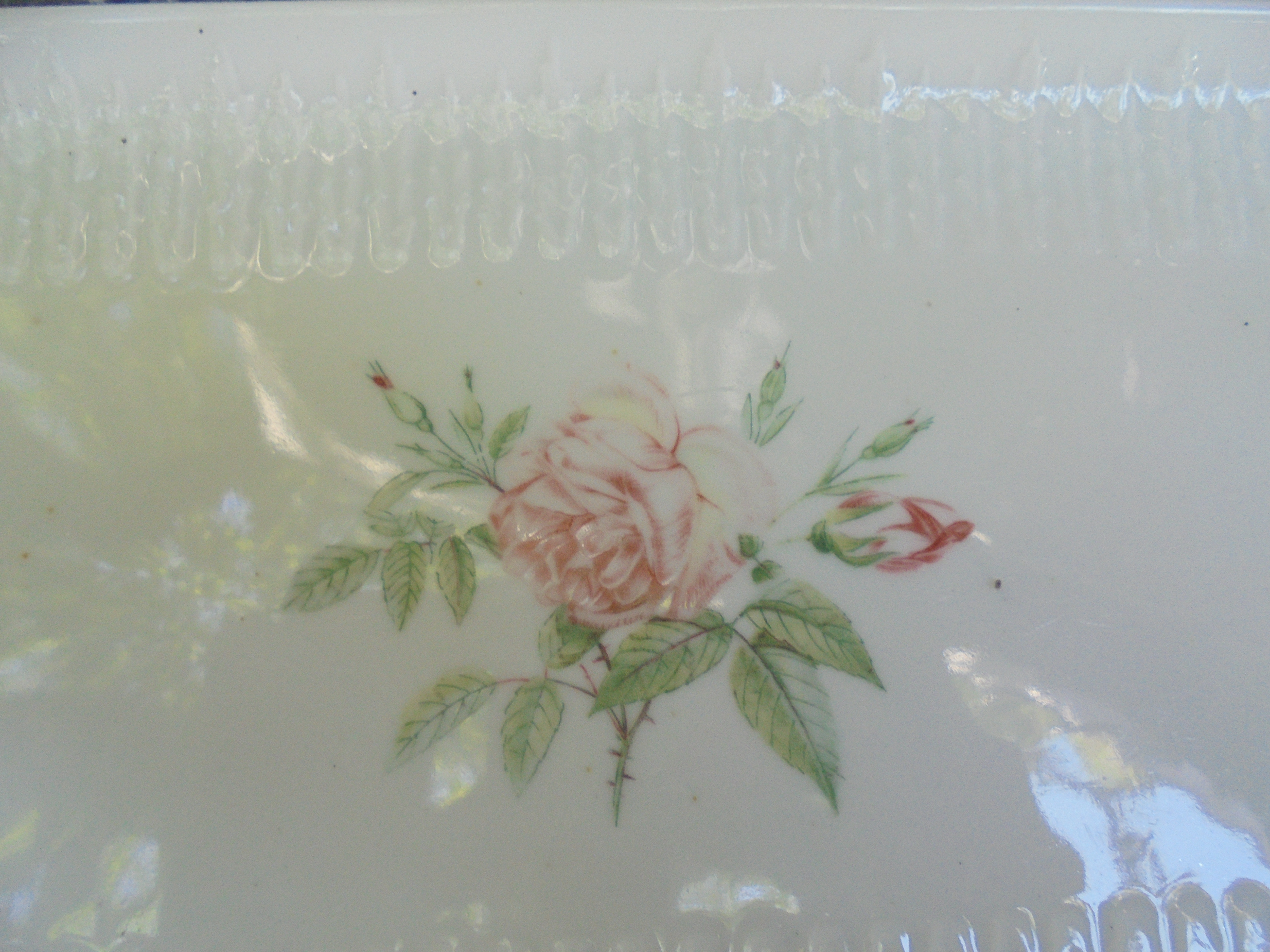 Cake schaal van Hutschenreuther Rosita met roze roos tak