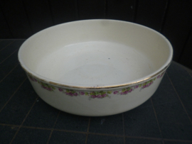 Lampetbak Boch met roze roosjes rand