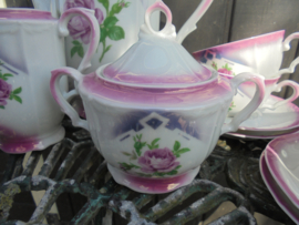 10 persoons Koffieservies met roze roos en roze/paarse parelmoer