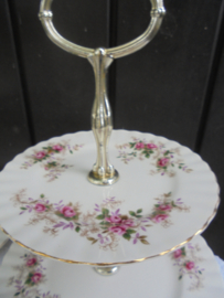 2 laags etagere Royal Albert Theepot "Lavender Rose" met roze roosjes