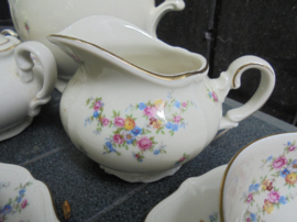 Pas Aan CARLA Koffieservies met bloemetjes  / rose roosjesguirlandertjes