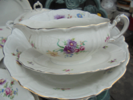 Dinerservies Titania Barok met bloemboeketten / roze pioen roos