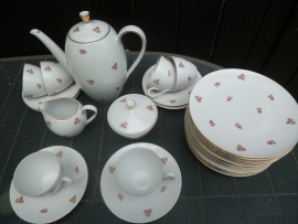 Mitterteich Rosette Koffieservies met roze roosjes 8 persoons