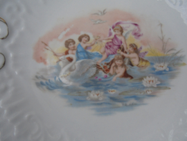 Kleine Brussels Porseleinen Gebakschaal met Romantische afbeelding, dames / engeltjes