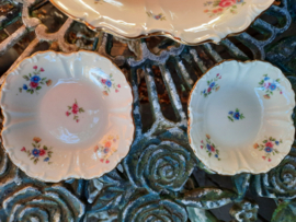 Petit foursetje Edelstein Bavaria Maria-Theresia met bloemboeket/roze roosjes