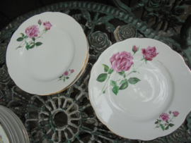 Ontbijtbord Bohemia met grote roze roos tak