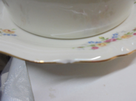 Windsor Botervloot met roze en gele roosjes guirlandertjes ZONDER GOUDDECORATIE rond de knop