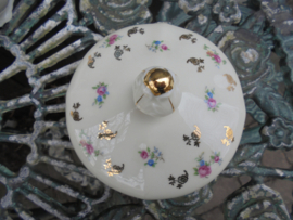 Losse stolp voor botervloot Spenzo MARJA met kleine bloemboeketjes met oa. roze roosjes en gouddecoraties