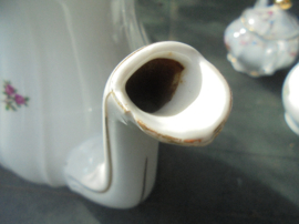 Koffiepot MZ Czechoslovakia met roze roosjes