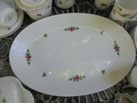 kop en schotel Winterling Marktleuthen met roze roosjes en groen takje